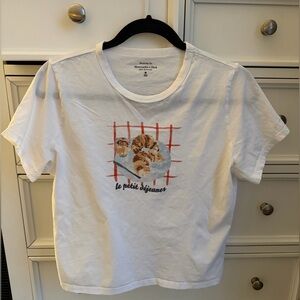 Abercrombie & Fitch White T-Shirt with Graphic